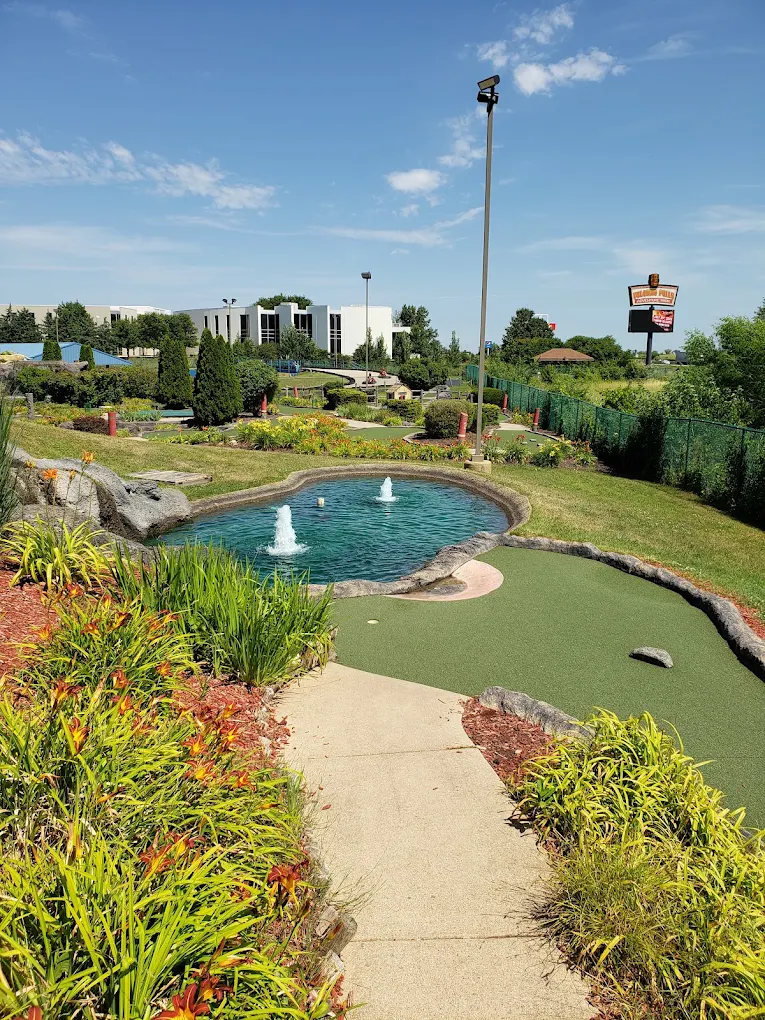 Fountain pond hole